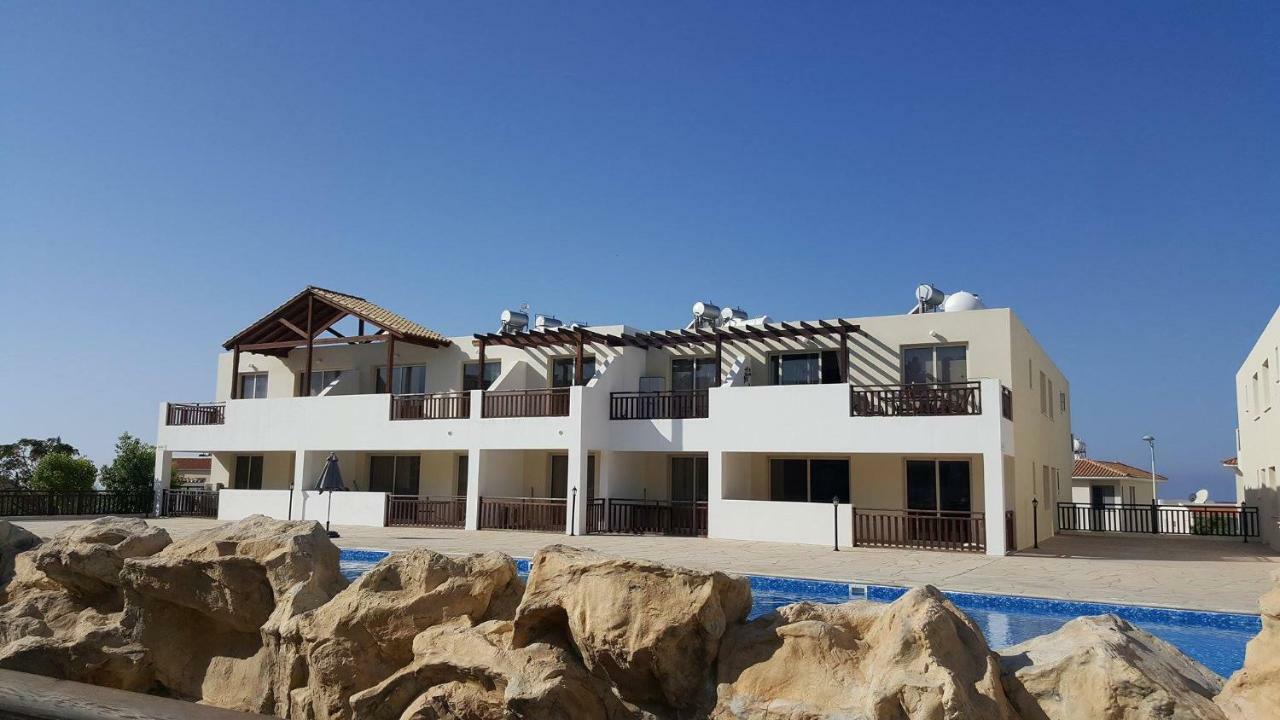 Ground floor one bedroom apartment B2, 3 pools, FREE WIFI Peyia Buitenkant foto