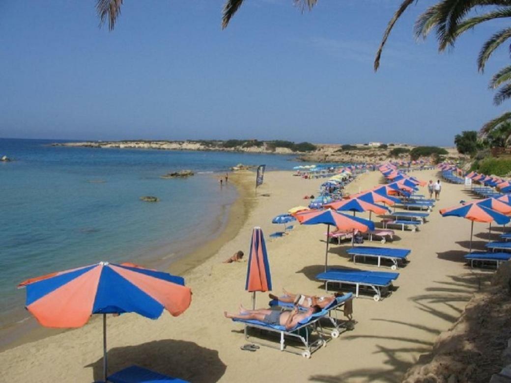 Ground floor one bedroom apartment B2, 3 pools, FREE WIFI Peyia Buitenkant foto